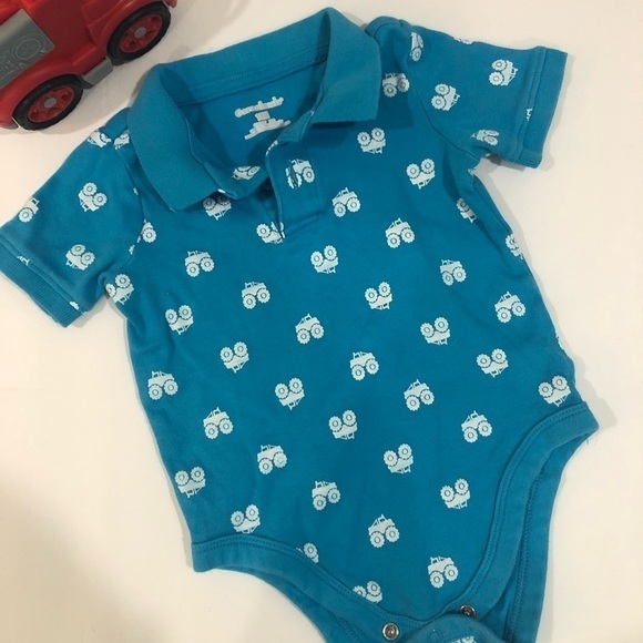 𝅺5 for $10 Garanimals onesie Size 18m - Picture 1 of 1